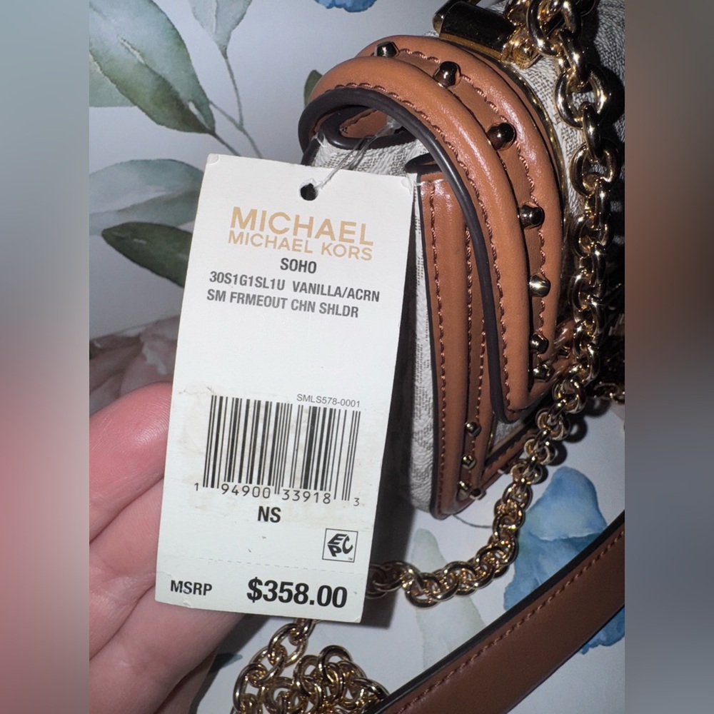 Michael Kors SoHo Frameout Signature Chain Shoulder Bag - Picture 2 of 5